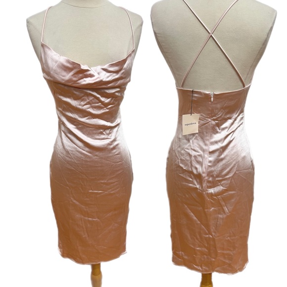 Superdown Billie Drape Midi Dress in Blush Size:XS - Picture 2 of 4